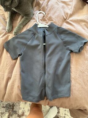 Kids Short-Sleeve Zip Front Swim Shirt - Gray